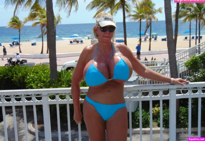 Gianna Woods 1 OnlyFans Thumbnail #zRbMxKXumh