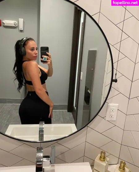 Gianna OnlyFans Thumbnail #8JDtrocYjt