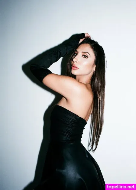 Giannadiortv OnlyFans Thumbnail #gHwolIz4wW