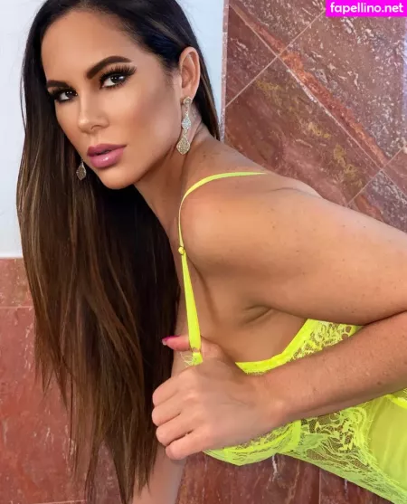 Giannadxo OnlyFans Thumbnail #B1HfgrKY3t