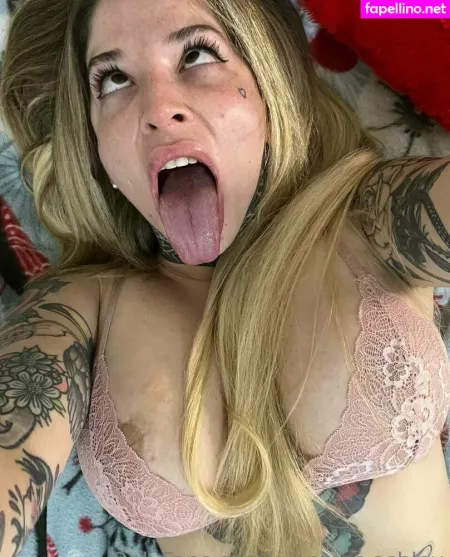 Giantess Ashley OnlyFans Thumbnail #K5LLrWQWKK
