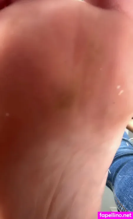 Giantess Ashton OnlyFans Thumbnail #rfUxbaLXaW