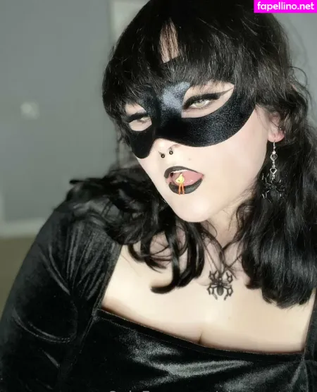 Giantessgrey OnlyFans Thumbnail #GKCyYqORNK