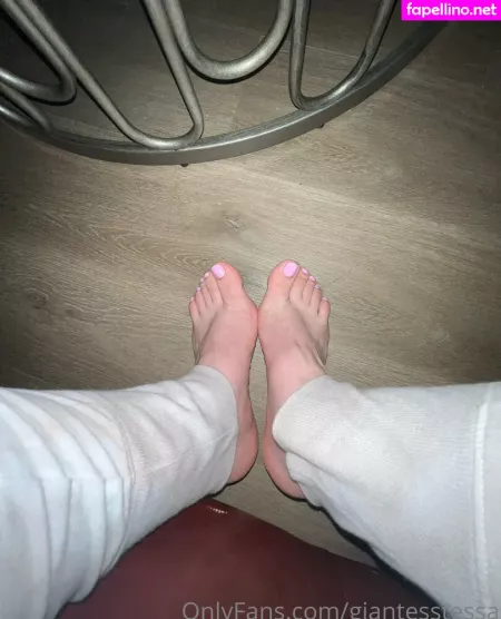 Giantesstessa OnlyFans Thumbnail #1QzNS00Gx6