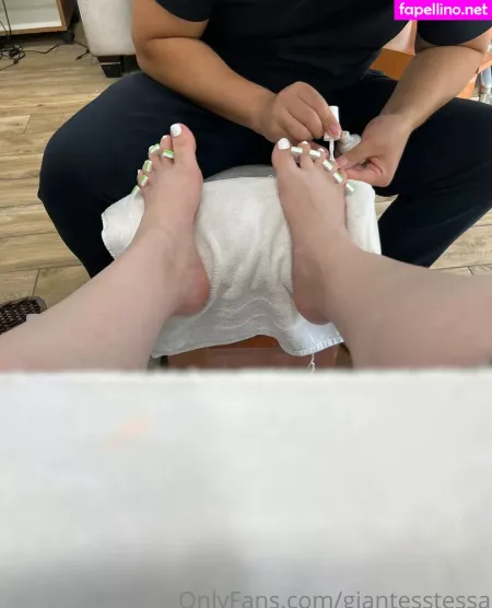 Giantesstessa OnlyFans Thumbnail #OkUDWEeva8