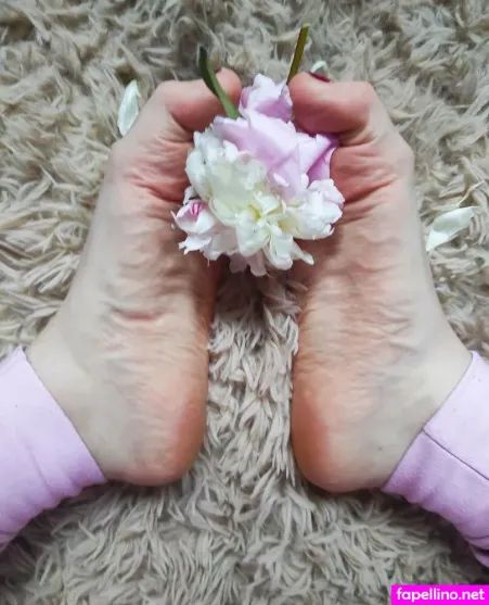 Giantstepgoddess OnlyFans Thumbnail #ImnYb4rlOu