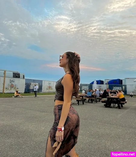 Gibson Sisters OnlyFans Thumbnail #YiZSTKsa5s