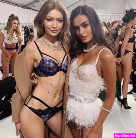Gigi Hadid OnlyFans Thumbnail #Zk6hF0uBKS