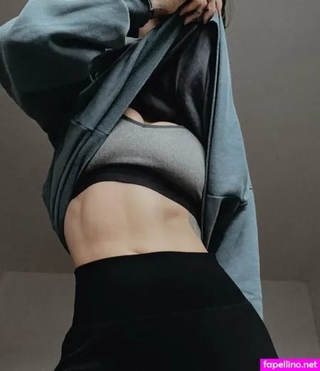 Gigi Shows OnlyFans Thumbnail #4qb3aaAueU