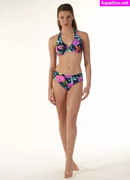 Gigi Skubis OnlyFans Thumbnail #2CbGD4PgI2