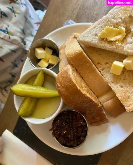 Gillellisyoung OnlyFans Thumbnail #NAv5Knc6lM