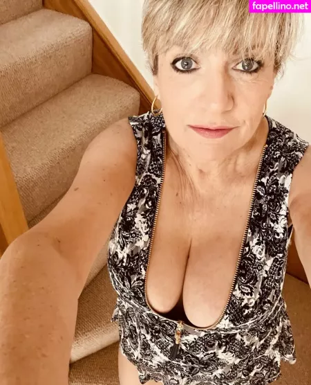 Gillellisyoung OnlyFans Thumbnail #rbJAPX9qZC