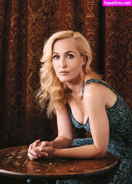 Gillian Anderson OnlyFans Thumbnail #1ZqzFAG23l