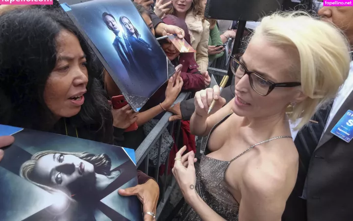 Gillian Anderson OnlyFans Thumbnail #X0ryBzzyi0