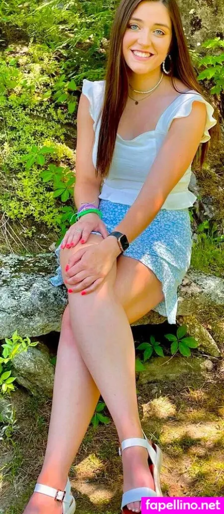 Gillian Waller OnlyFans Thumbnail #W8vK9ajQj5