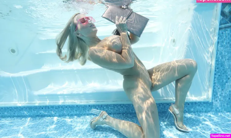 Gillianhughes Momshell OnlyFans Thumbnail #xZWubCNQ8M