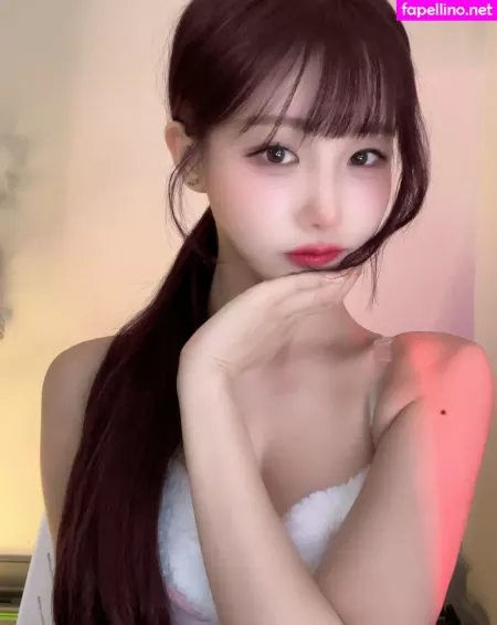 Gilyoung8 OnlyFans Thumbnail #xpnWwAUk0L