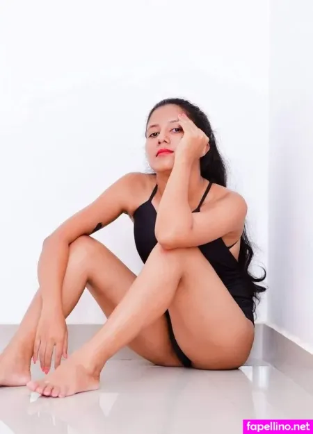 Gimzi Nataliya OnlyFans Thumbnail #mKMM3wa54v