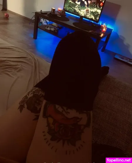 Gin Ger Head OnlyFans Thumbnail #hVKmMTHE86