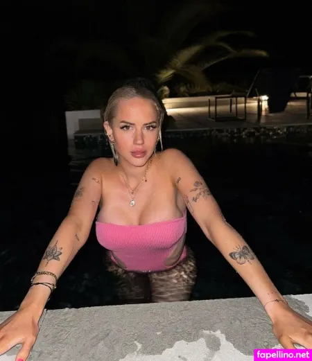 Gina Beckmann OnlyFans Thumbnail #AnH8S1xHJ9