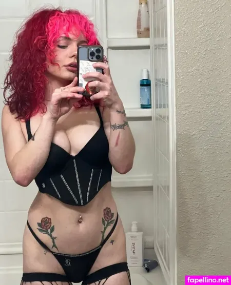 Gina Leigh02 OnlyFans Thumbnail #Uj8CAF3UMs