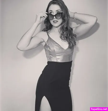 Gina Louise Phillips OnlyFans Thumbnail #Mg6sSxBLlx