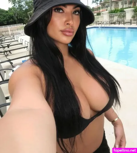 Gina Pham OnlyFans Thumbnail #idAY9mGP1y