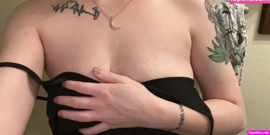 Ginandtonic93 OnlyFans Thumbnail #JhKiQgxoXz