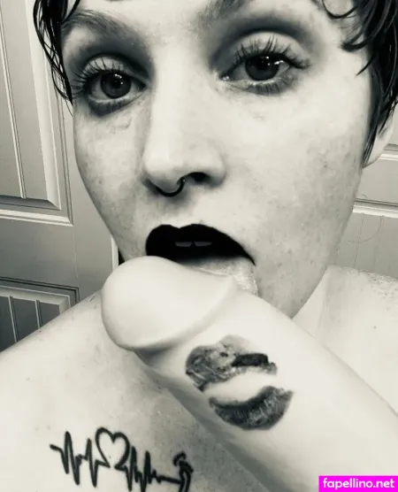 Ginandtonic93 OnlyFans Thumbnail #cpl4R29CfN