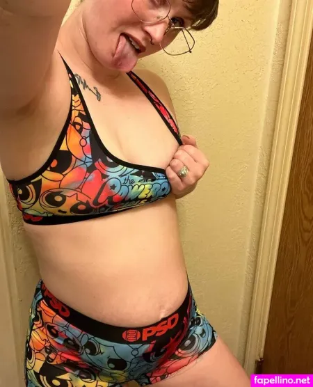 Ginandtonic93 OnlyFans Thumbnail #xdIiGPUax6