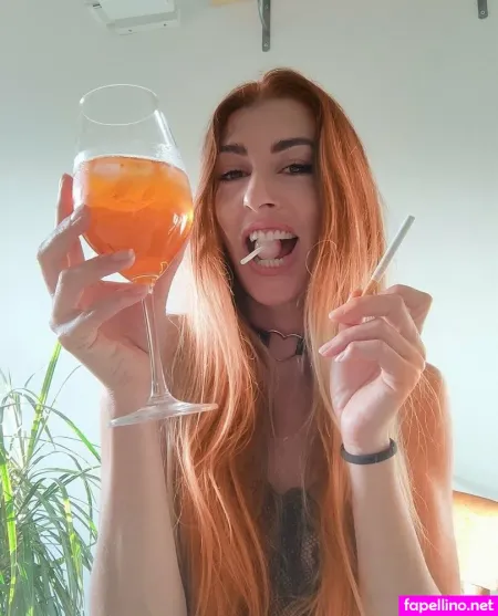 Ginasmokingqueen OnlyFans Thumbnail #ZcXktC8FuV