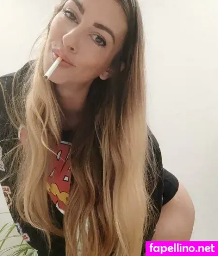 Ginasmokingqueen OnlyFans Thumbnail #rfFePmaFwV