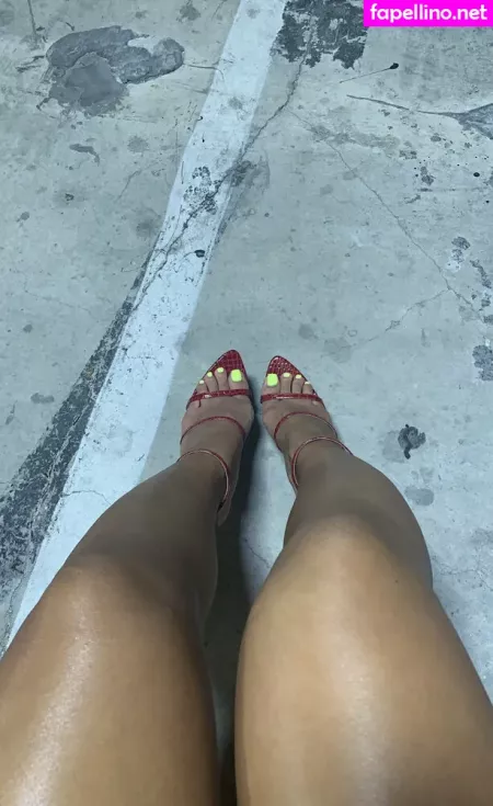 Ginavhuynh OnlyFans Thumbnail #iyHBkxzDeU