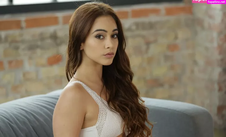 Ginebra Bellucci OnlyFans Thumbnail #KECU5C6gW2