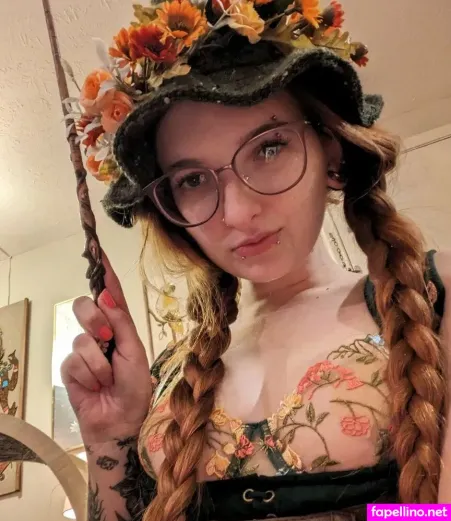 Ginger Peac Main Profile Photo