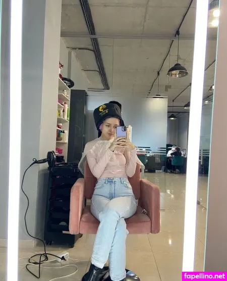 Ginger Piee OnlyFans Thumbnail #BBMm9uO0Z3