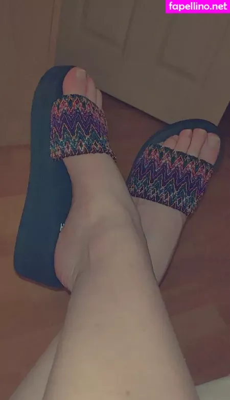 Gingergiantess OnlyFans Thumbnail #r1y56meRjz