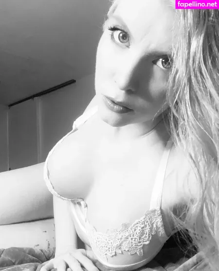 Gingergirlie OnlyFans Thumbnail #lRdsrO3zar