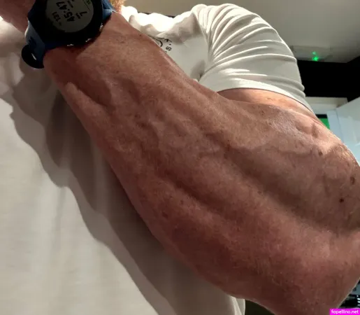 Gingermuscleman OnlyFans Thumbnail #dhPQ4062U9