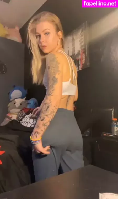 Gingiehippie OnlyFans Thumbnail #FxX69RHxg4