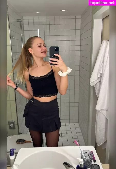 Gini Frech 1 OnlyFans Thumbnail #HKC009CuKq