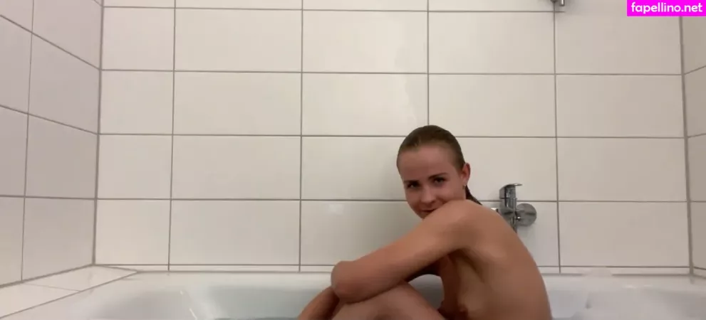 Gini Frech 1 OnlyFans Thumbnail #c13VTTbBq5