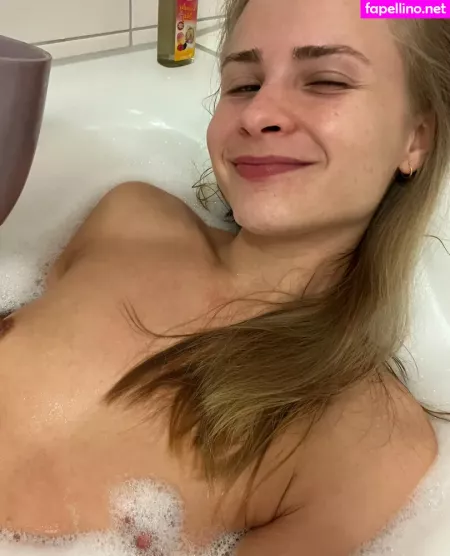 Gini Frech 1 OnlyFans Thumbnail #h3j3XQfLkL