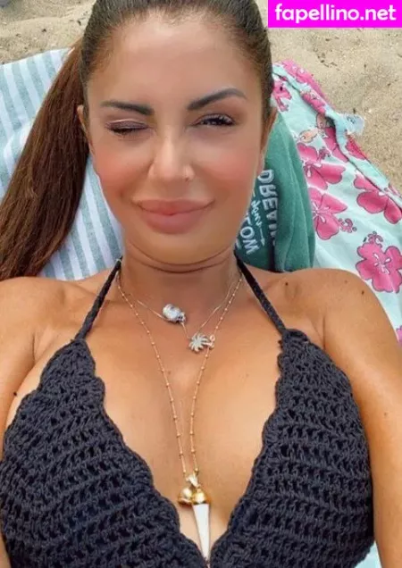 Ginia 900 OnlyFans Thumbnail #NIq5vcB7FE