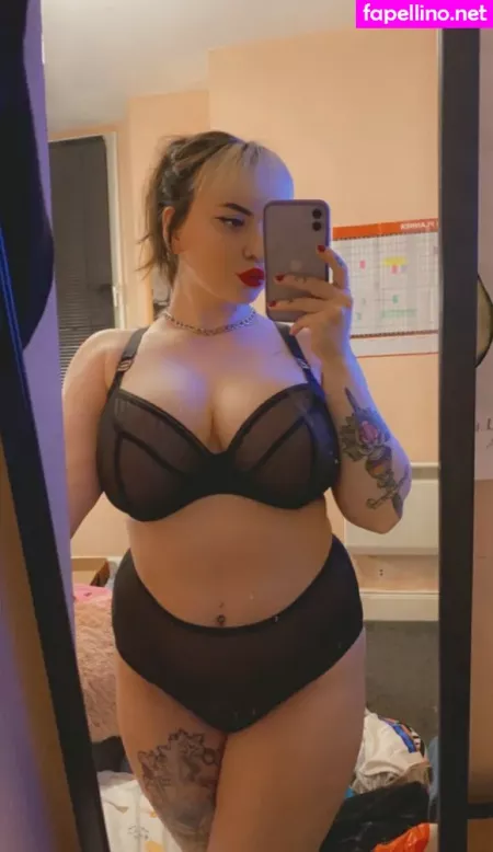 Ginseng Stripper OnlyFans Thumbnail #36x6lC5j54