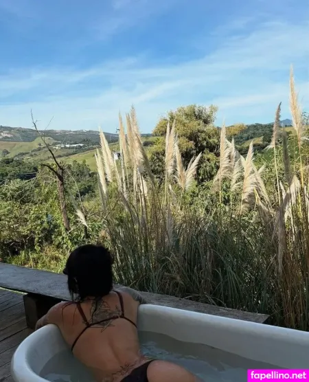 Giovana Chiaroni OnlyFans Thumbnail #K7jGQNjETY