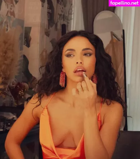Giovana Cordeiro OnlyFans Thumbnail #maUrY5Vz9Z