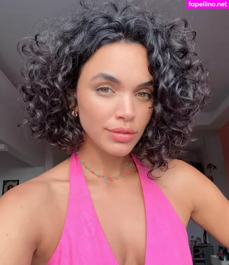 Giovana Cordeiro OnlyFans Thumbnail #s09K5dfCWL