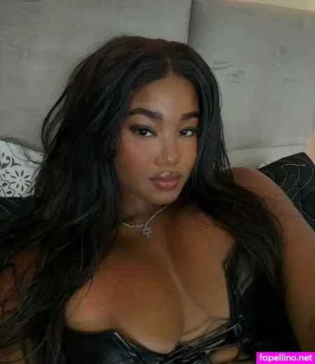 Giovanna Maximo OnlyFans Thumbnail #R3oJuFqPlu