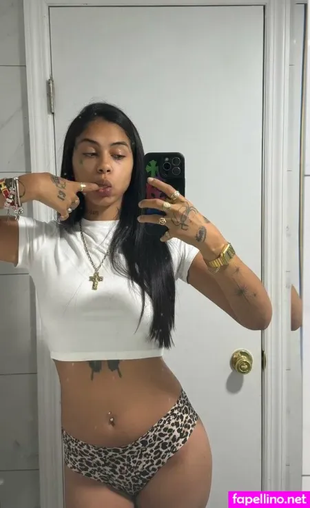 Giovanna OnlyFans Thumbnail #P9hQOSlcRb